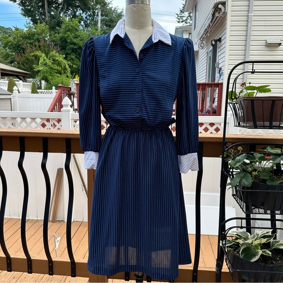 American Vintage Dresses & Skirts - Vintage Navy Collar Dress